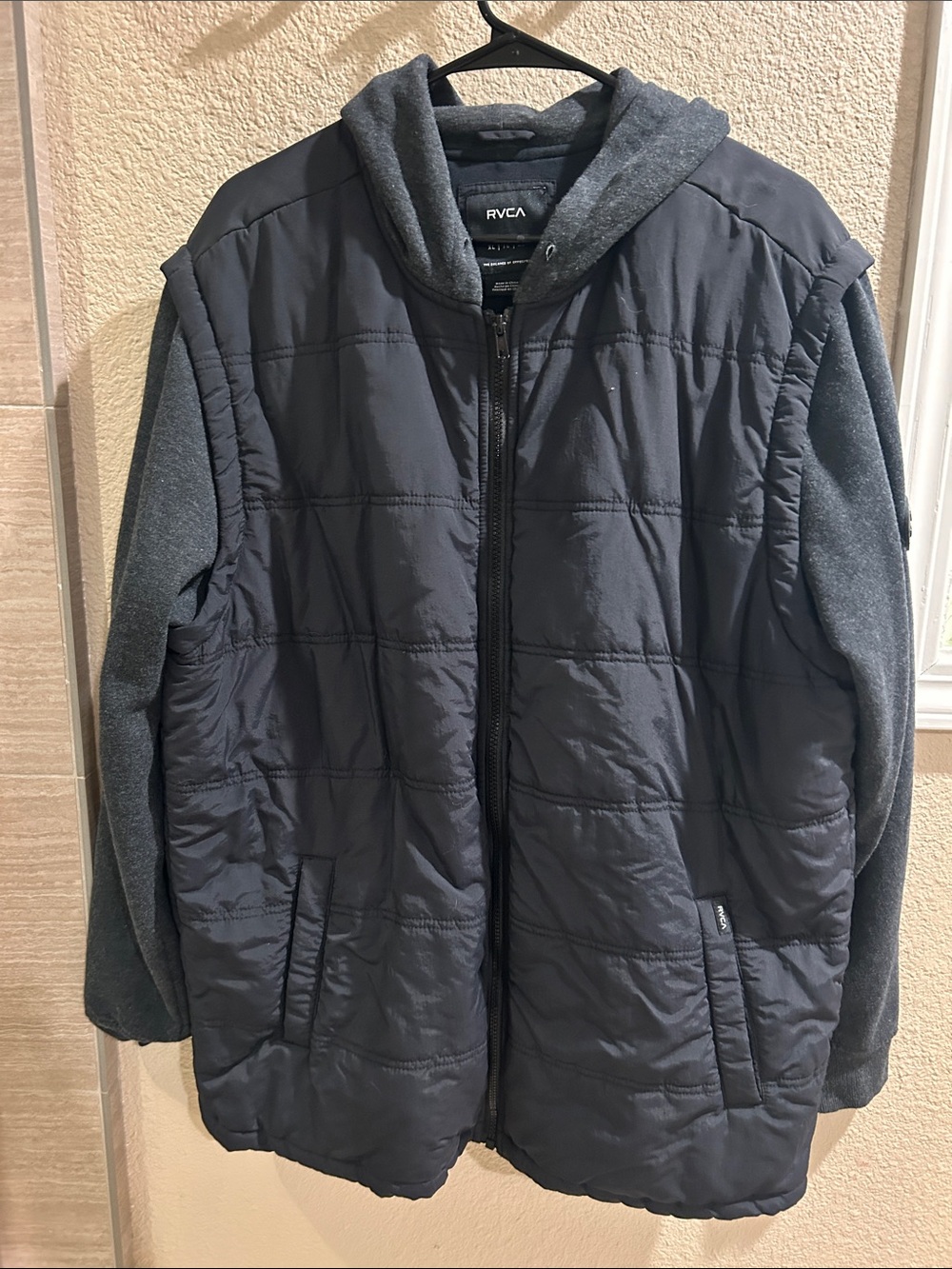 RVCA Men's Dark Gray Quilted Hooded Puffer Jacket